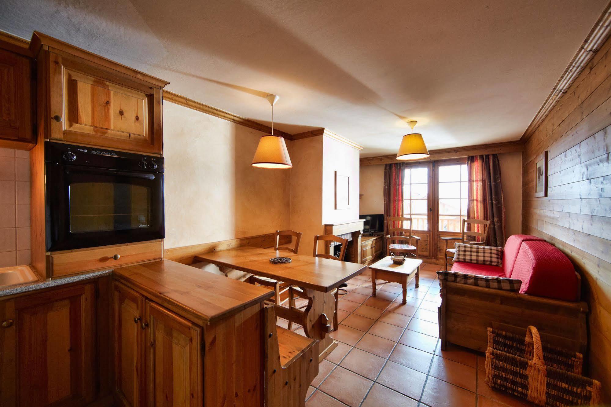 Cgh Residences & Spas Les Chalets Du Soleil Authentiques Saint-Martin-de-Belleville Kültér fotó